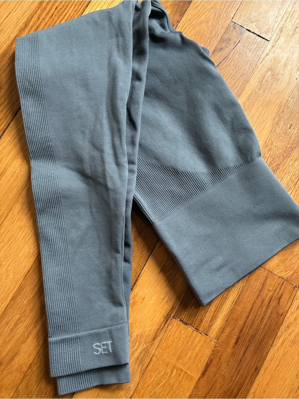 SET Active SculptFlex Leggings Medium Grey Mid Rise Ankle 7/8 Compression Logo